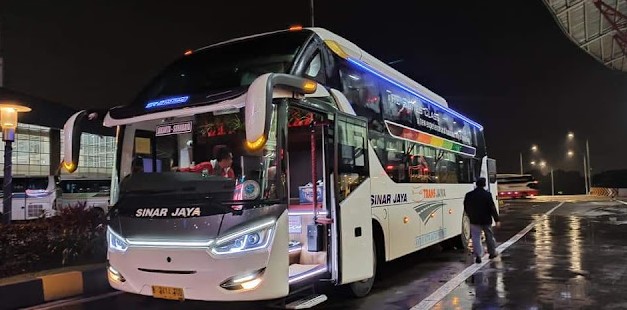 Harga Tiket Bus Sinar Jaya Suites Class 