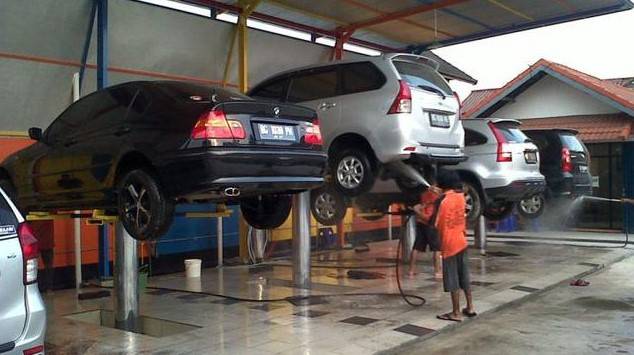 Cuci Mobil Terdekat di Surabaya