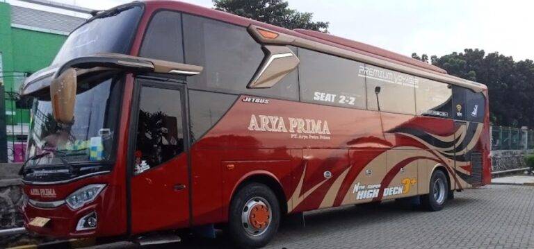 Bus Arya Prima
