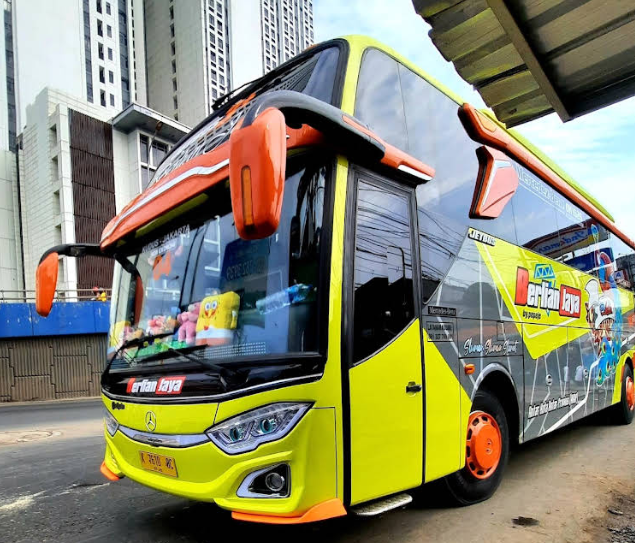 Bus Berlian Jaya