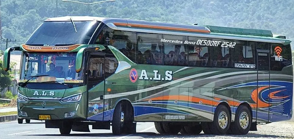 Bus Tangerang Medan