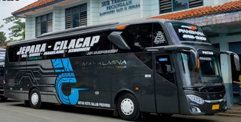 Bus Patas Maxalmina Jepara Cilacap