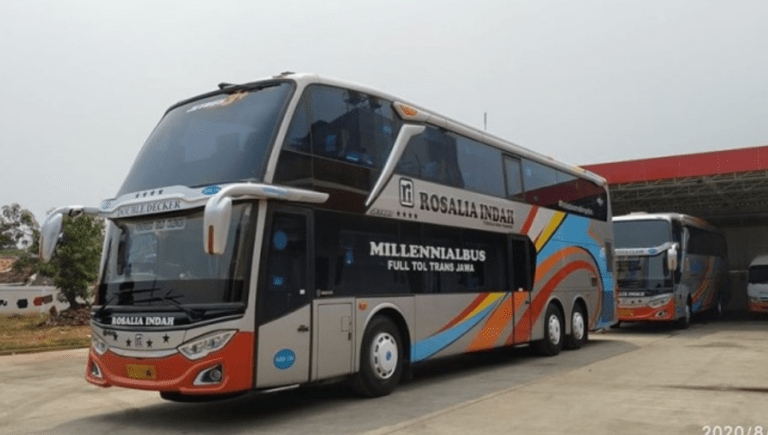 Bus Double Decker Rosalia Indah
